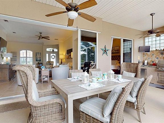 3rd image of 2450 Silver Palm Rd