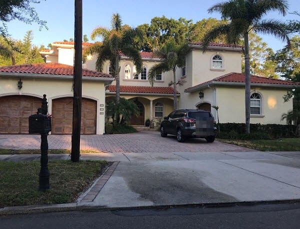 1st image of 213 S Renellie Dr