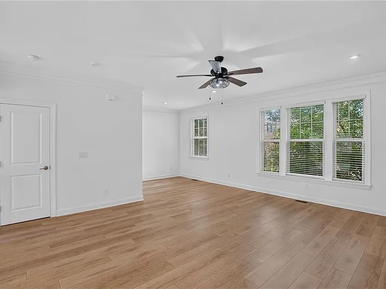 3461 Koyla Lndg — Photo 35
