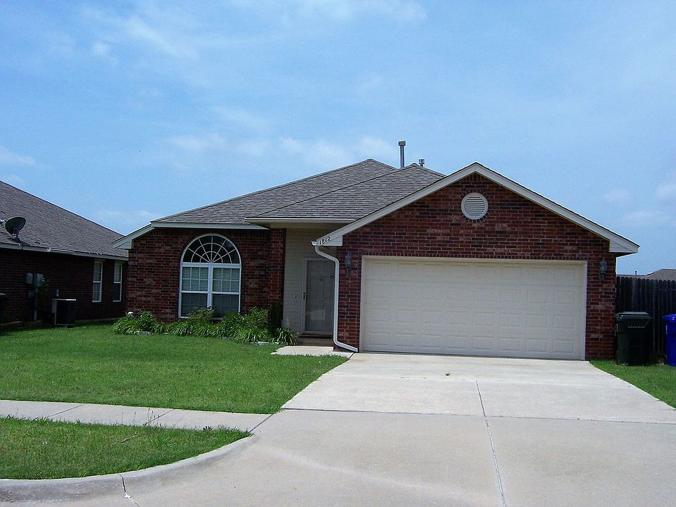1st image of 1812 Creekside Dr