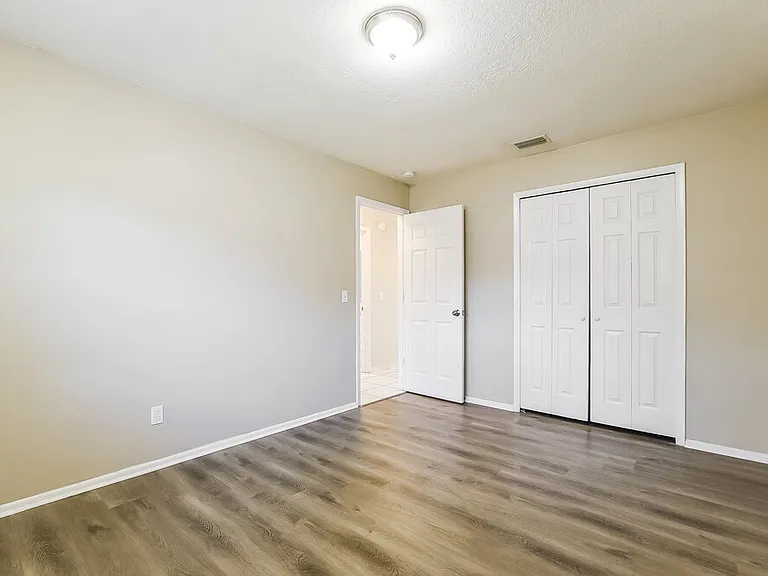 1410 Orchid Ln — Photo 14