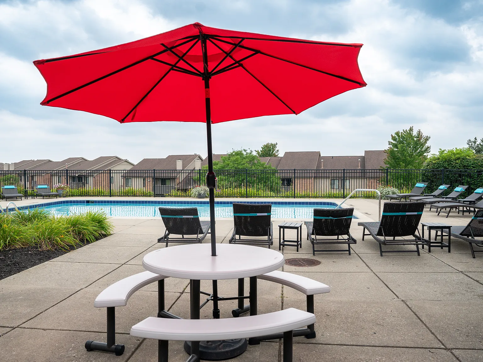 Pine Ridge Apartments — Photo 4