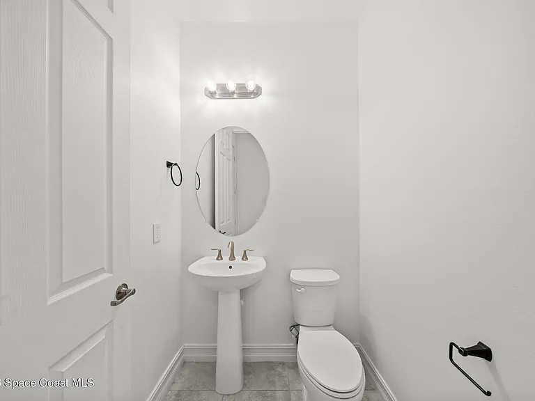 1800 Noel Pl #101 — Photo 44