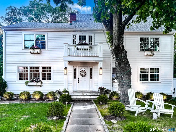28 Oak St, Westport, CT 06880