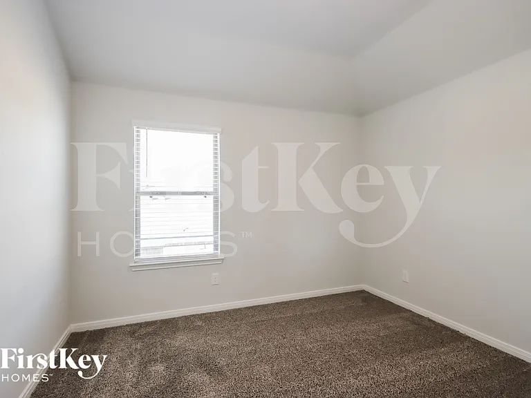 26207 Cooperstown Way — Photo 11