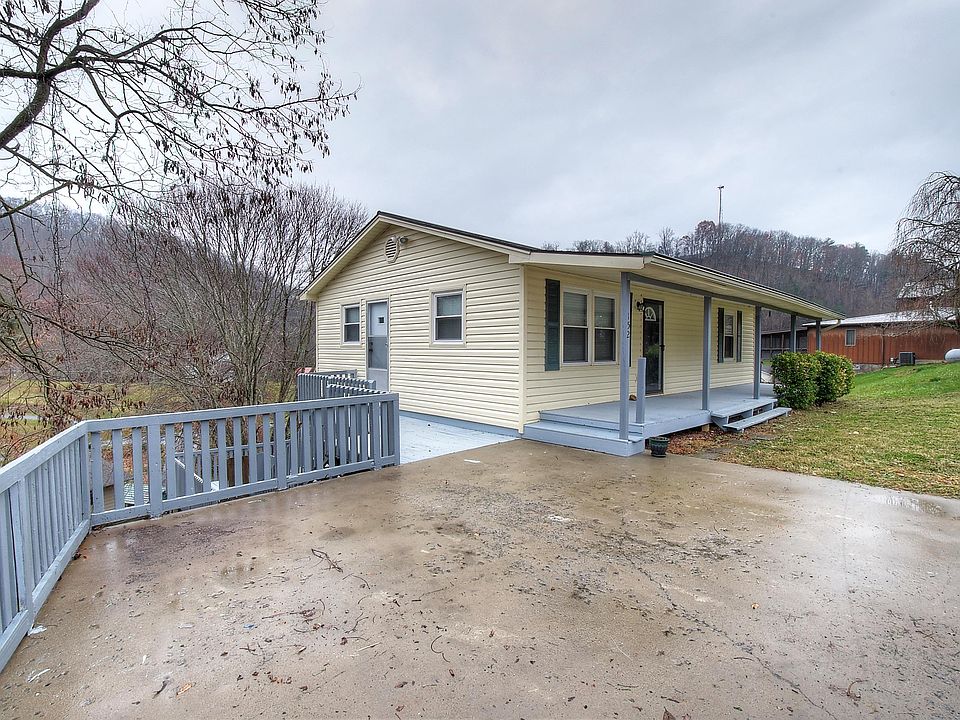 152 Massey St Elizabethton Tn 37643 Zillow