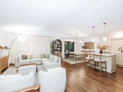 5216 W 111th St, Bloomington, MN, 55437