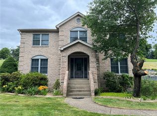 507 Richmond Dr, Jeannette, PA 15644