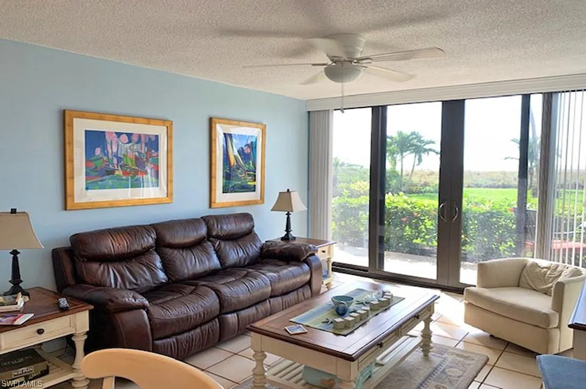 Building Photo - 180 Seaview Ct #111