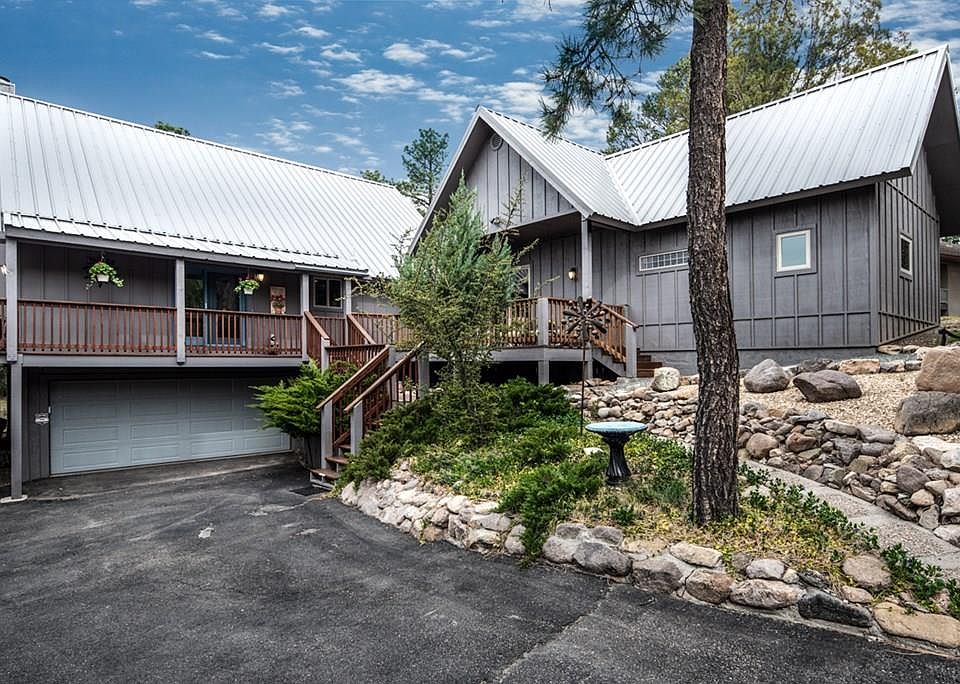 1st image of 102 Fox Hollow Ct