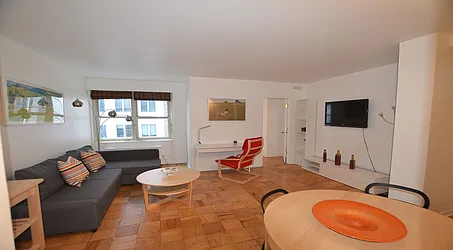 Rented by Manhattan Realty Group
