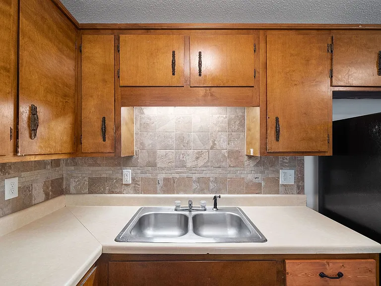 331 Randell Dr — Photo 11