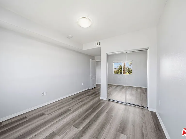 1408 W Washington Blvd #303 — Photo 23