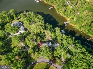 1888 Luce Creek Dr, Annapolis, MD 21401