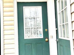 12B Hanover Sq #B, Middlesex, NJ 08846