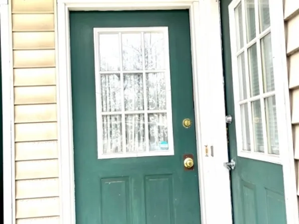 12-B Hanover Sq #B, Middlesex Boro, NJ 08846