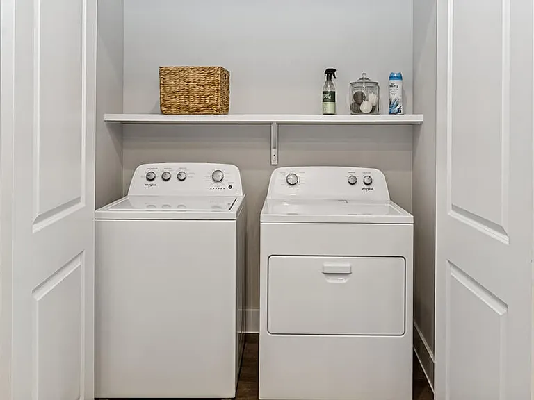 The Waylon Apartments & Townhomes — Photo 8
