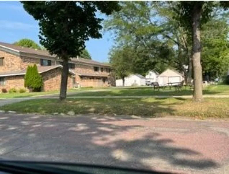 Building Photo - Windsor Apartments