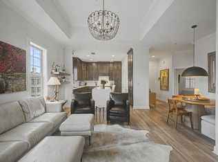 305 Seven Springs Way APT 403, Brentwood, TN 37027