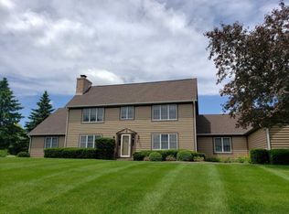 35W645 Parsons Rd, Dundee, IL 60118