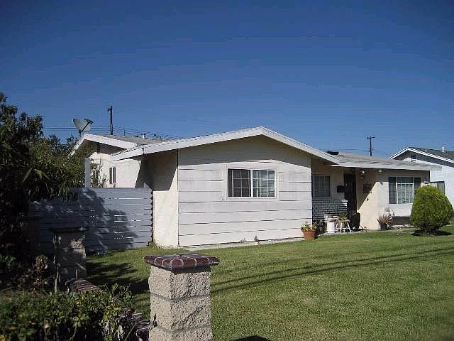 2nd image of 10361 Hazard Ave