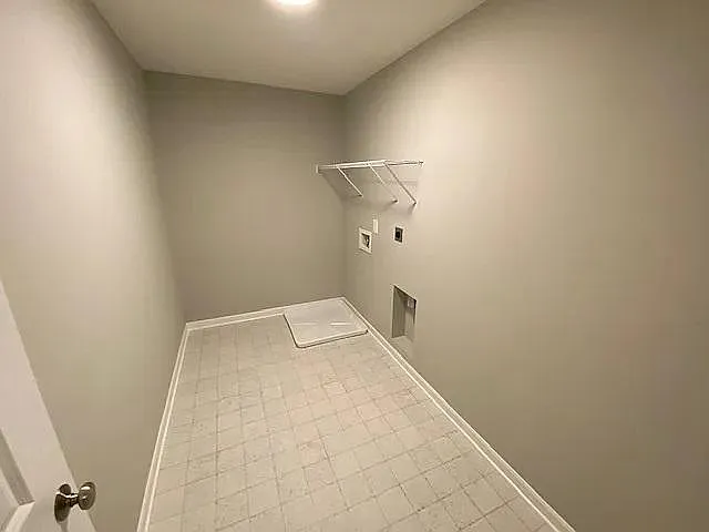 7861 Oldham Dr — Photo 34