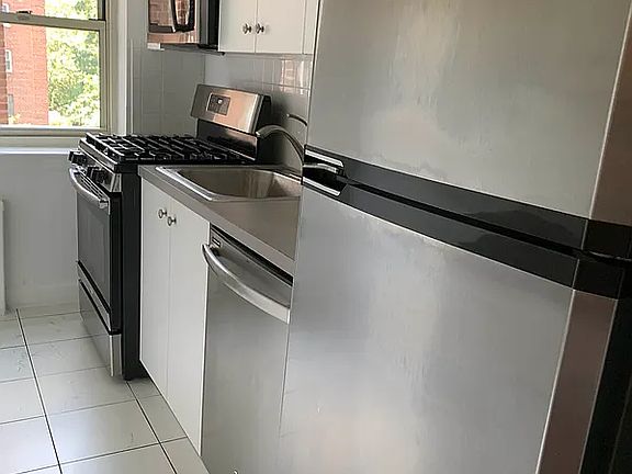 2nd image of 13701 83rd Ave Floor 4
