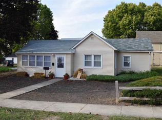 204 Saint Lawrence St, Decorah, IA 52101
