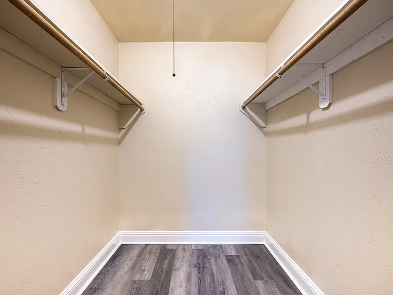 5709 Denise Dr — Photo 21