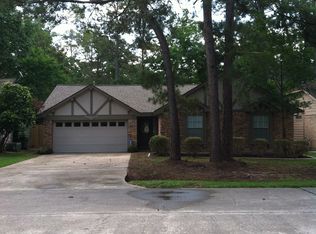 6 Edgewood Forest Ct, Spring, TX 77381