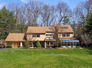 6 Crestwood Rd, North Reading, MA 01864