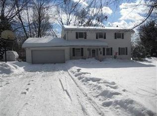 8541 Prescott Dr, Chesterland, OH 44026