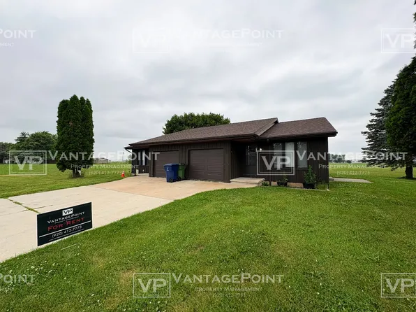 810 Broadway St, Wrightstown, WI 54180