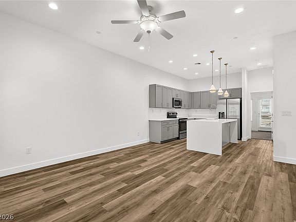 5th image of 11469 Vibrant Heights Dr