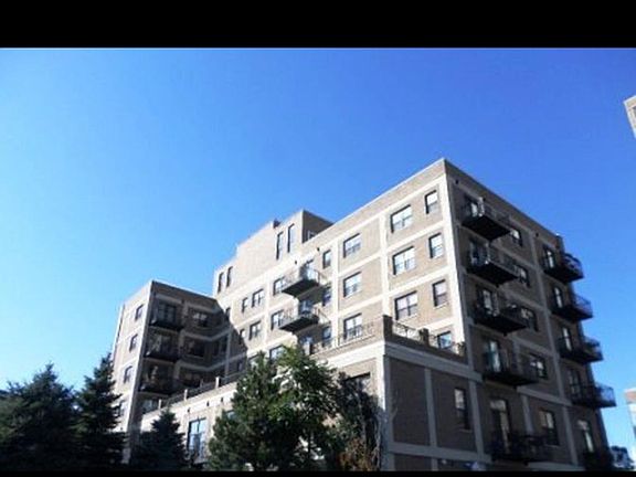 5th image of 1791 W Howard St Unit 303