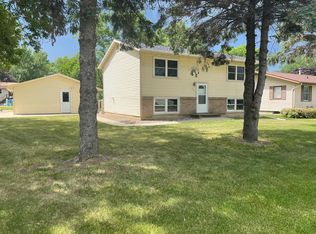 501 11th Ave NW, Waseca, MN 56093