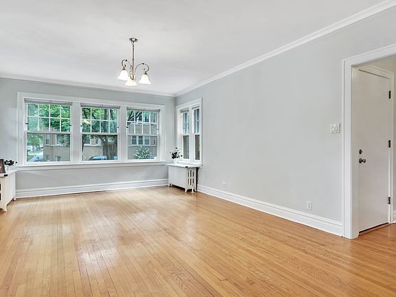 4th image of 5658 N Campbell Ave #1