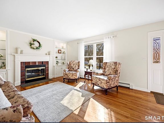 3rd image of 28 Ridge Lane