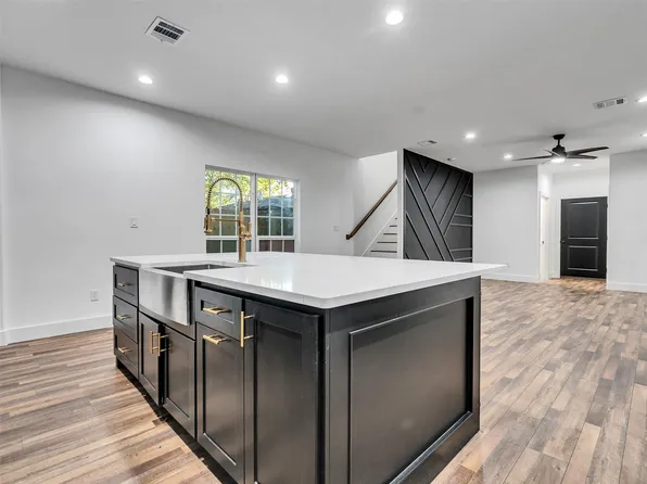 237 Hahlo St, Houston, TX 77020