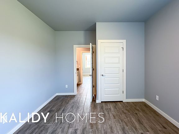 3rd image of 217 Olde Mill Ct