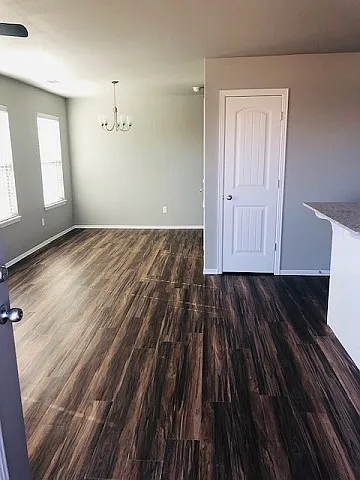 2809 W Blackstone Xing — Photo 5