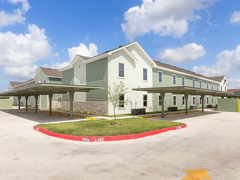 Enclave Apartments — Photo 10