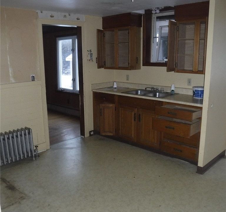 2357 Berg Rd, West Seneca, NY 14218 Zillow