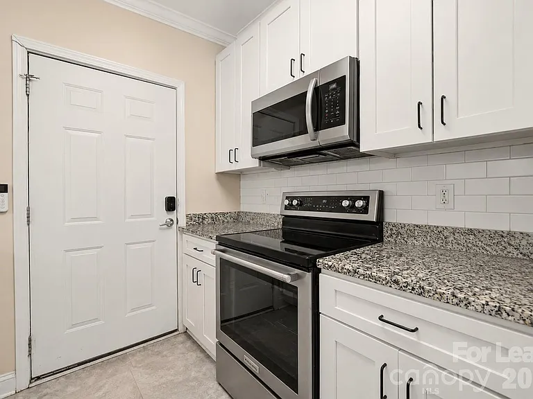 309 James St — Photo 6