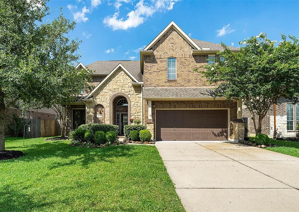 1st image of 2218 Daroca Dr