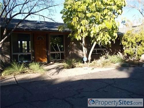 5th image of 2217 Lone Oak Ln