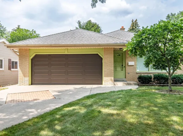 3367 South 93rd STREET, Milwaukee, WI 53227