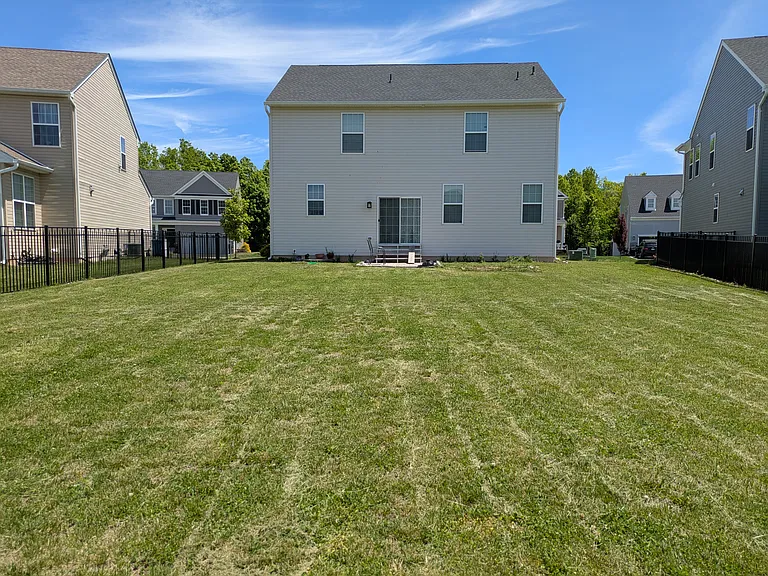 2443 Sunfish Cir — Photo 3