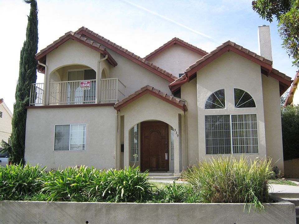 1st image of 539 N Citrus Ave