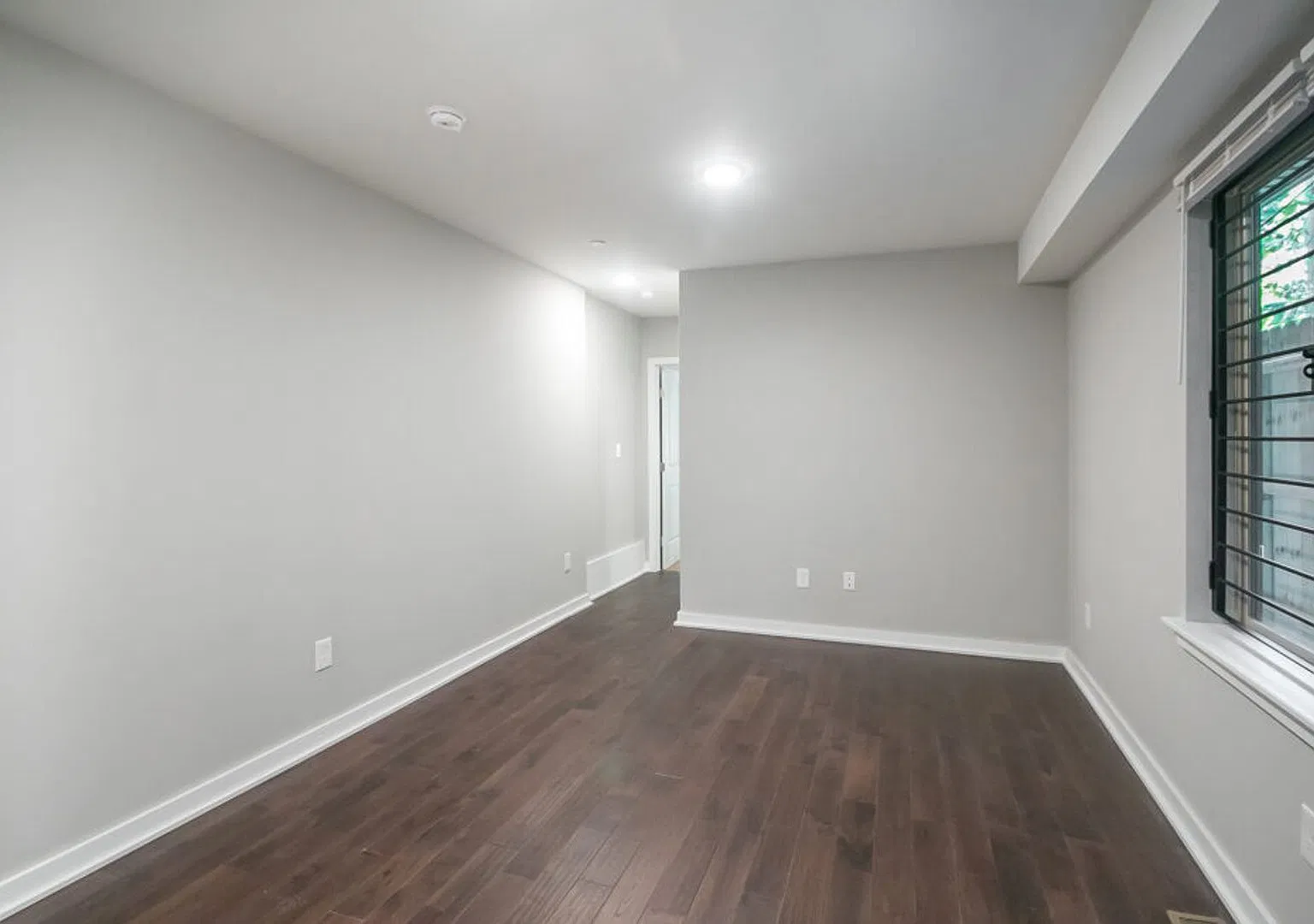 1830 N Bouvier — Photo 3